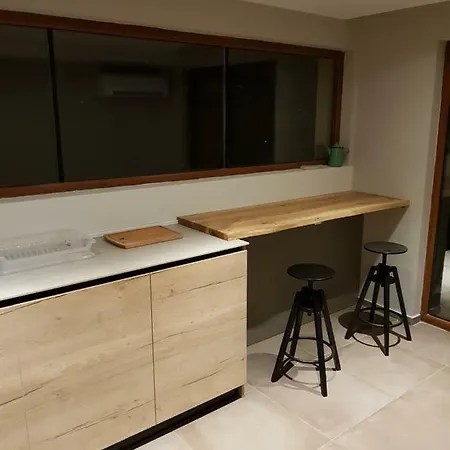 Mihaylova Kushta Lobosh